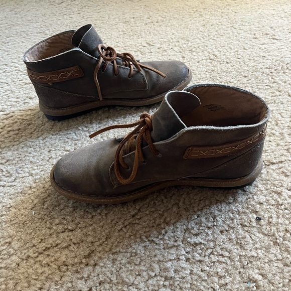 Booties - Picture 6 of 7